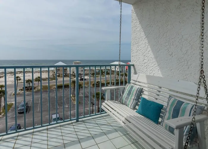 Surf & Racquet 614a Apartment *